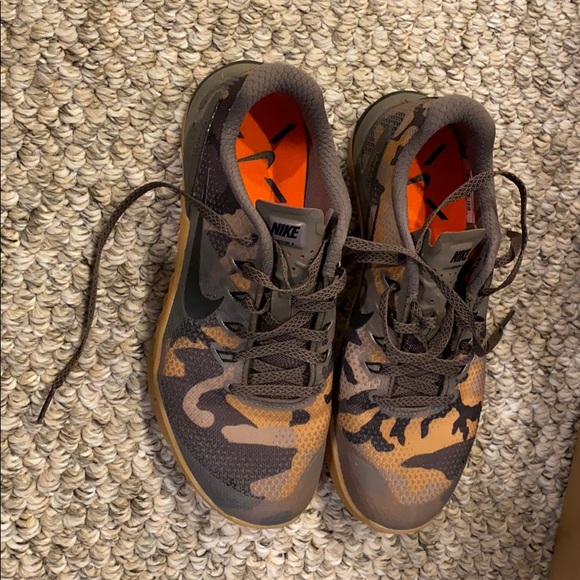 Nike Shoes - Unisex Nike Metcon 4 - Camouflage Size 7.5 US